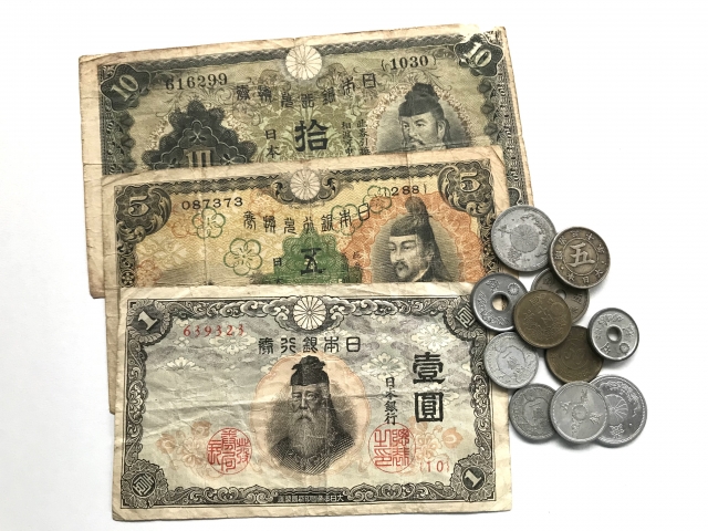 土蔵の仕分け作業